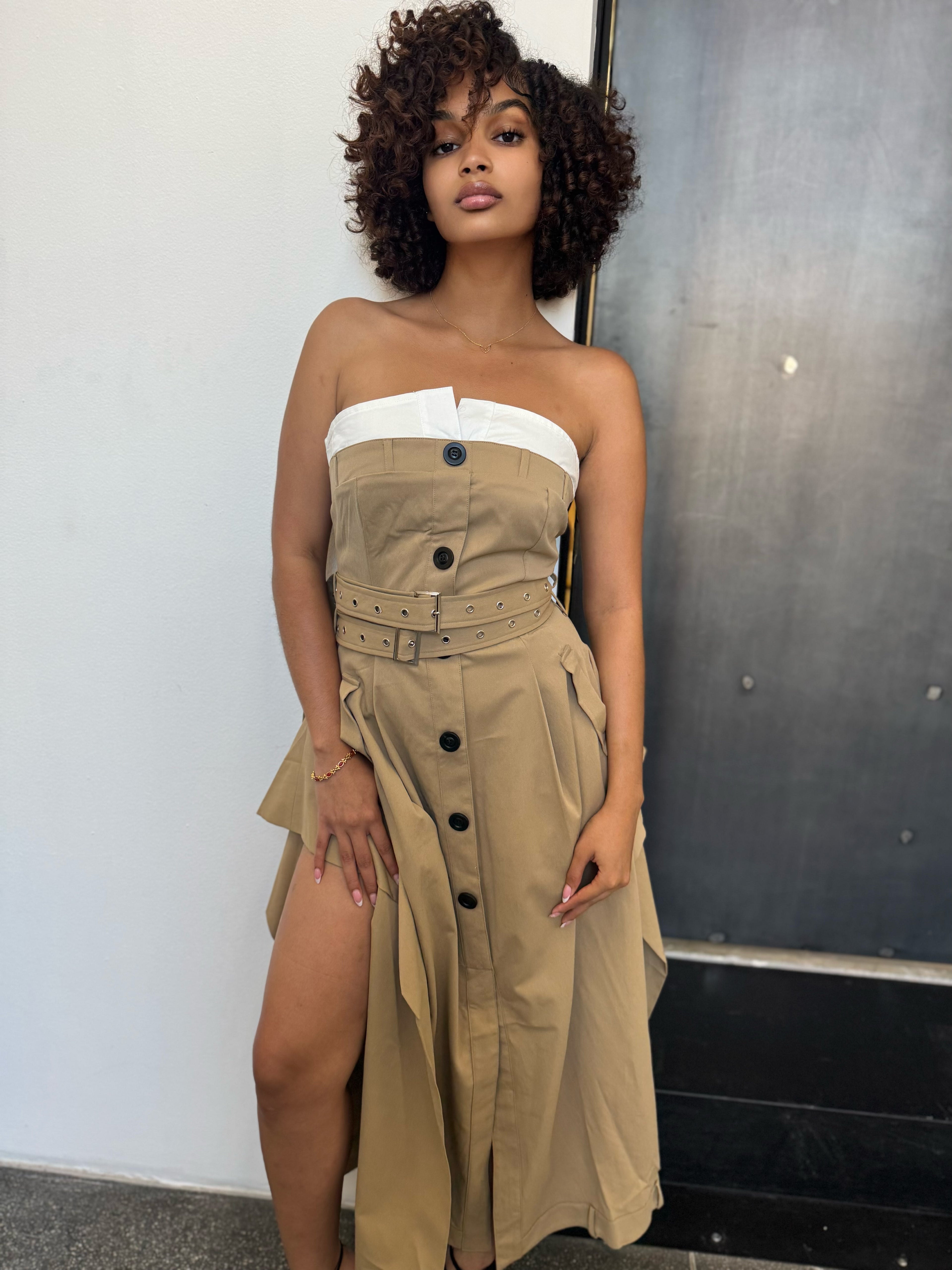 Goddess (Khaki)