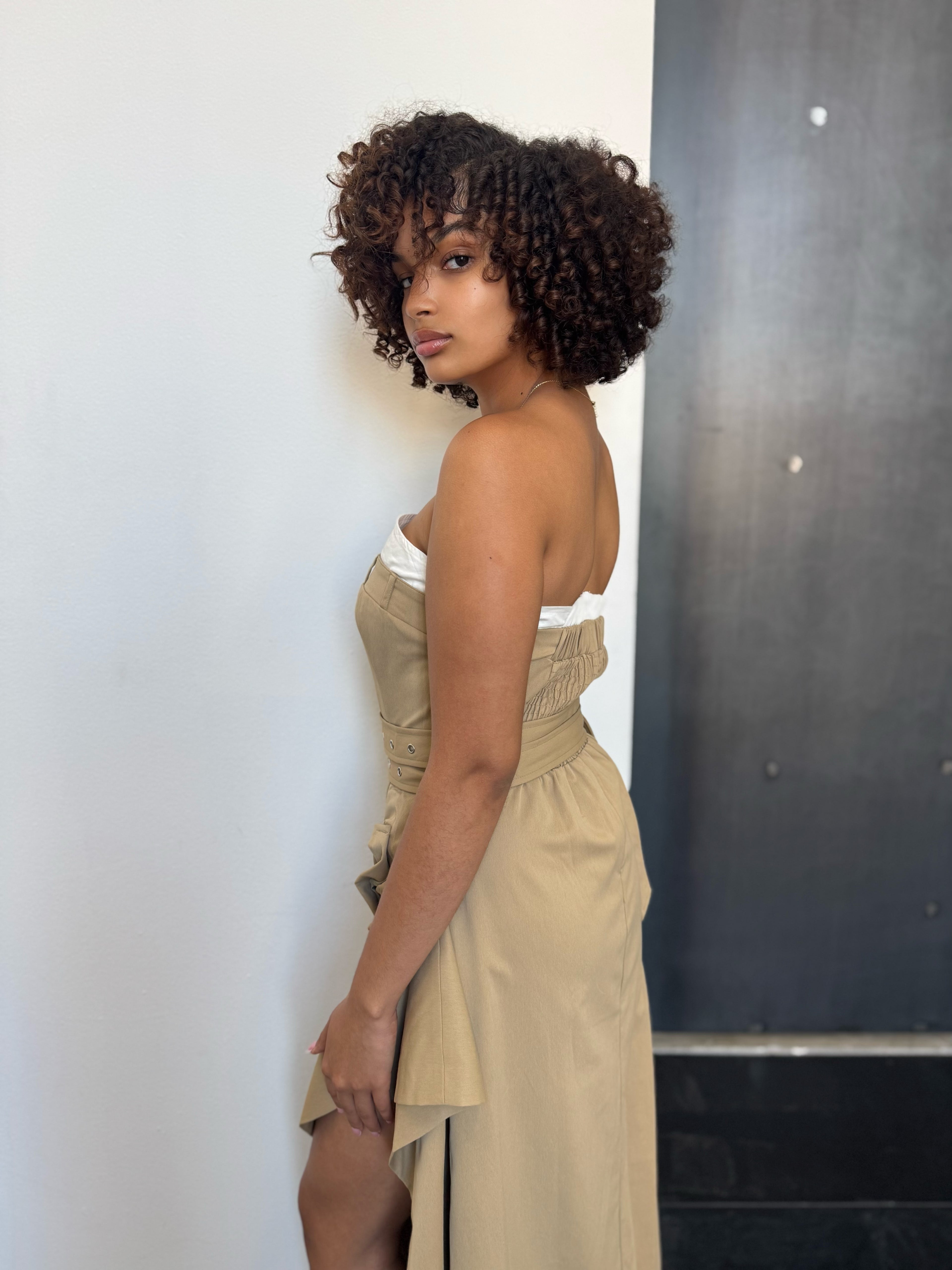 Goddess (Khaki)