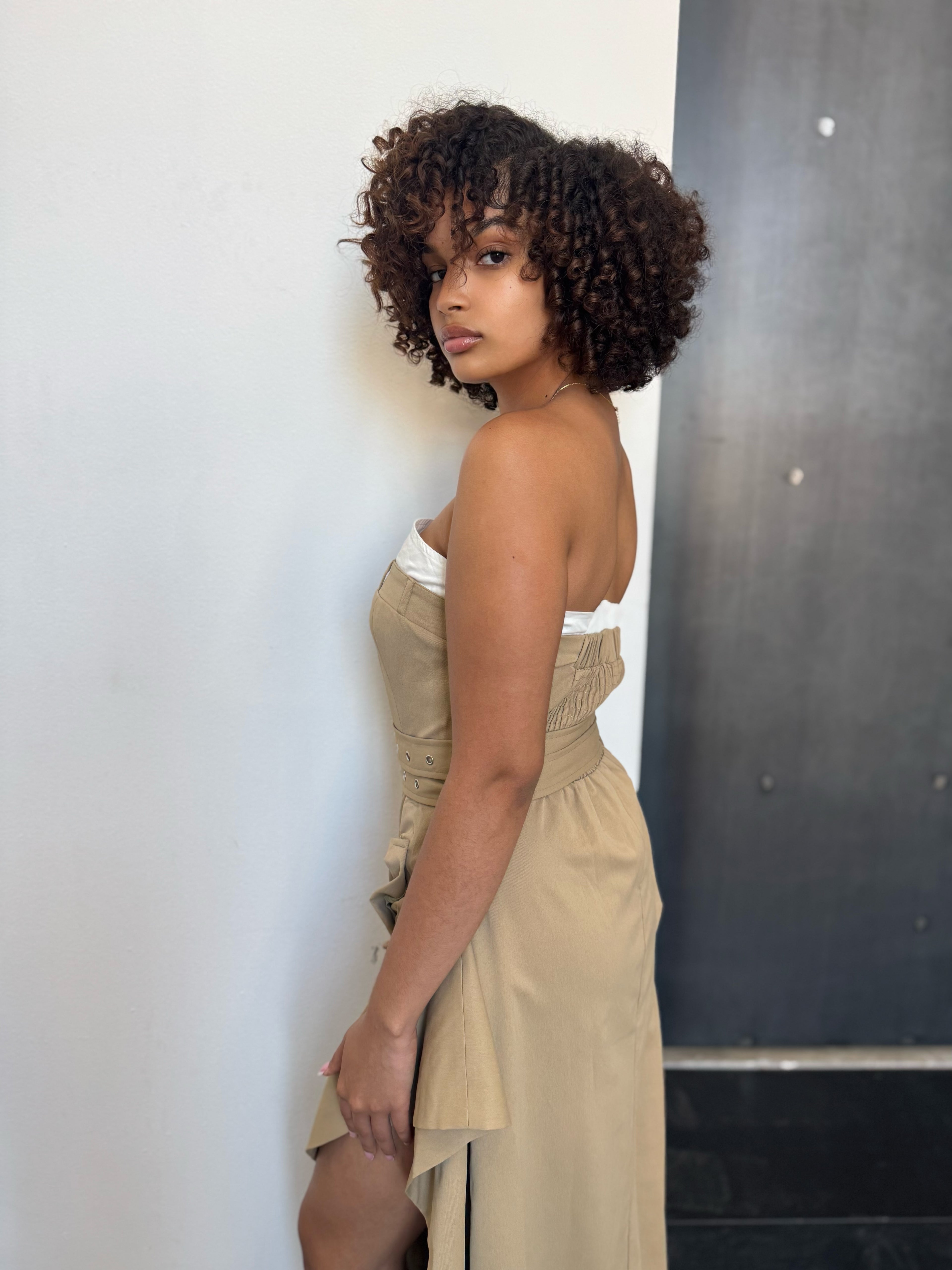 Goddess (Khaki)